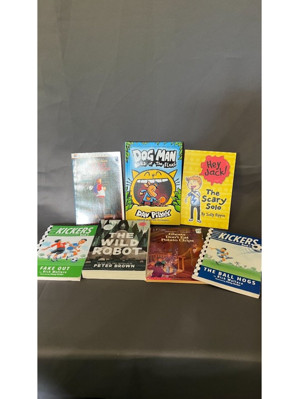 Childrens Chapter Books Bundle Featuring Dog Man Hey Jack Kickers And More